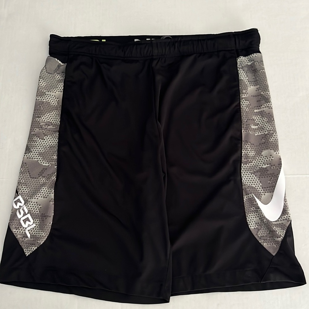 NIKE-men’s dry fit, Baseball shorts, size medium